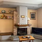 - La Tana *