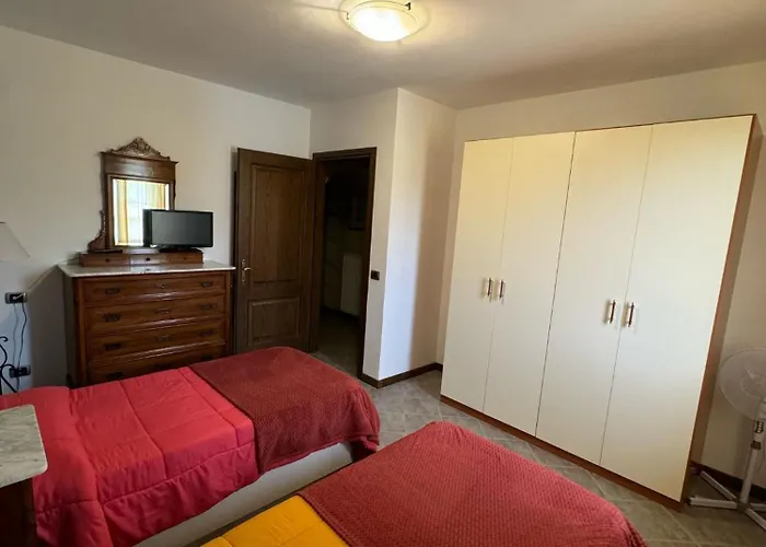 - La Tana * Gallicano