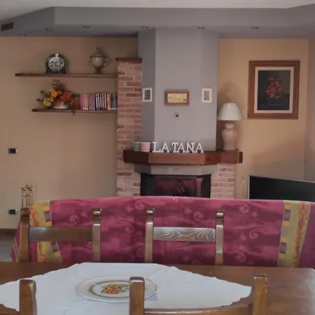 - La Tana شقة Gallicano