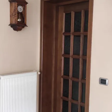 - La Tana Apartament Gallicano