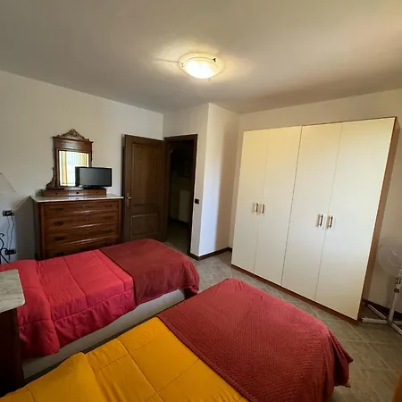 - La Tana * Gallicano