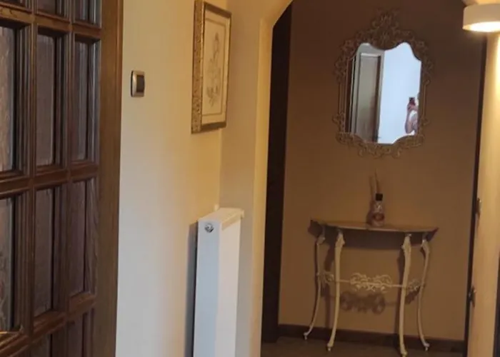 - La Tana Appartement *