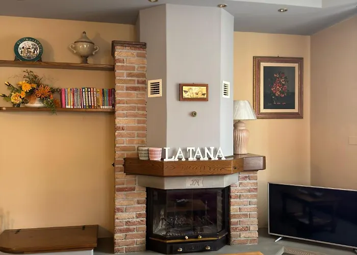 - La Tana *